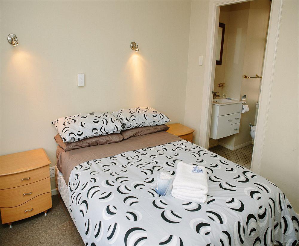 The Station Accommodation Auckland Extérieur photo