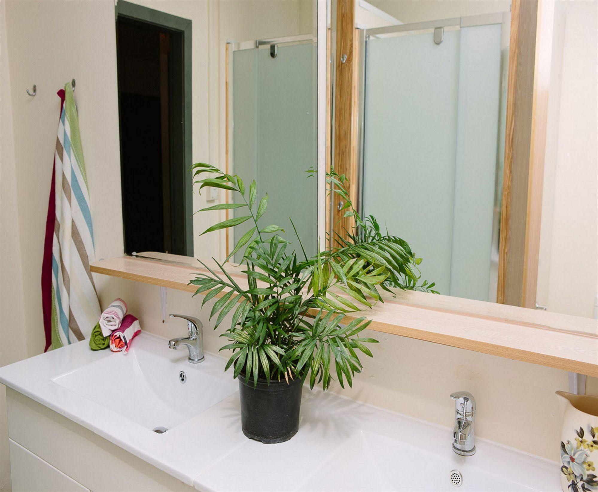 The Station Accommodation Auckland Extérieur photo